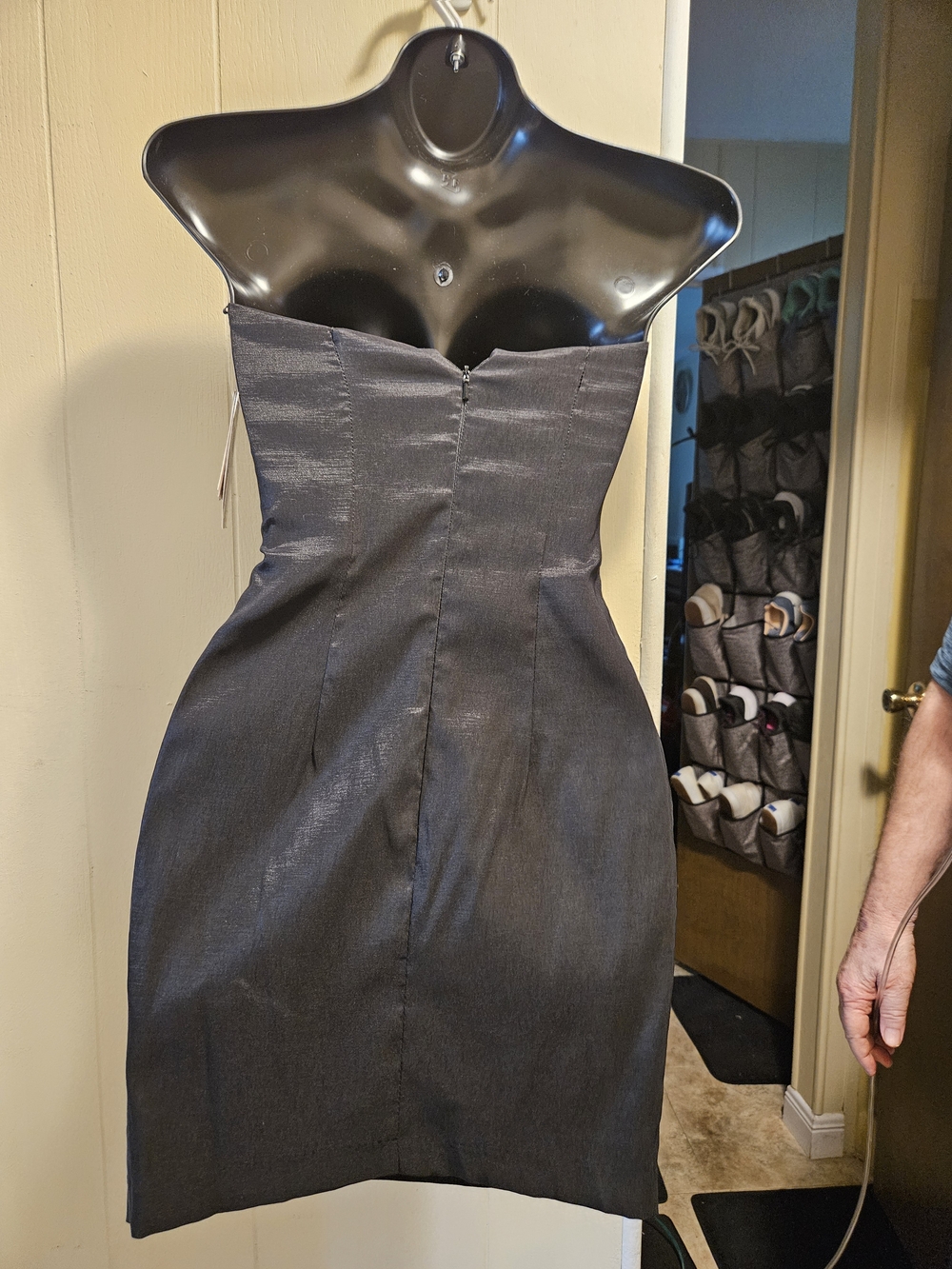 Jessica McClintock Black Strapless Cocktail Dress with Metallic Fan Accent - Picture 2 of 4
